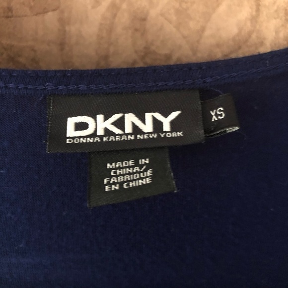 DKNY Tank Top 🖤💙 - Picture 3 of 3